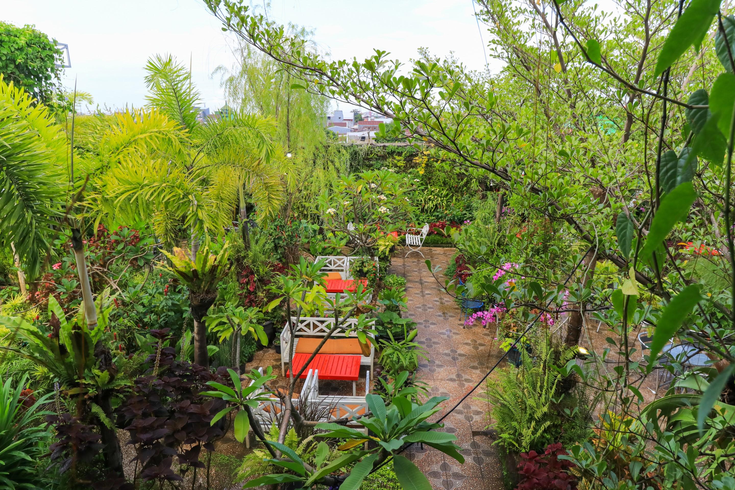 Labuana Homestay & Cafe Garden Macáçar Exterior foto